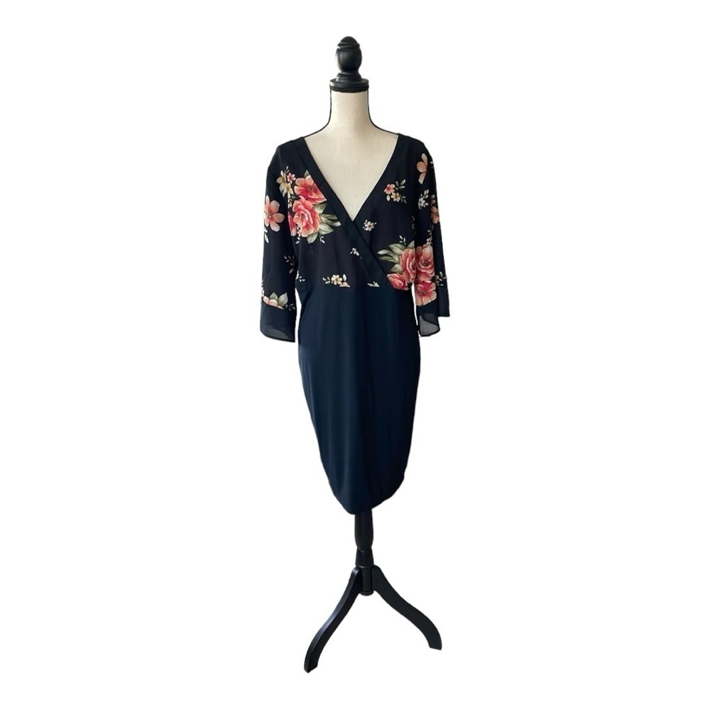 ♥️Rose Gal♥️ Black floral midi dress size (Large)